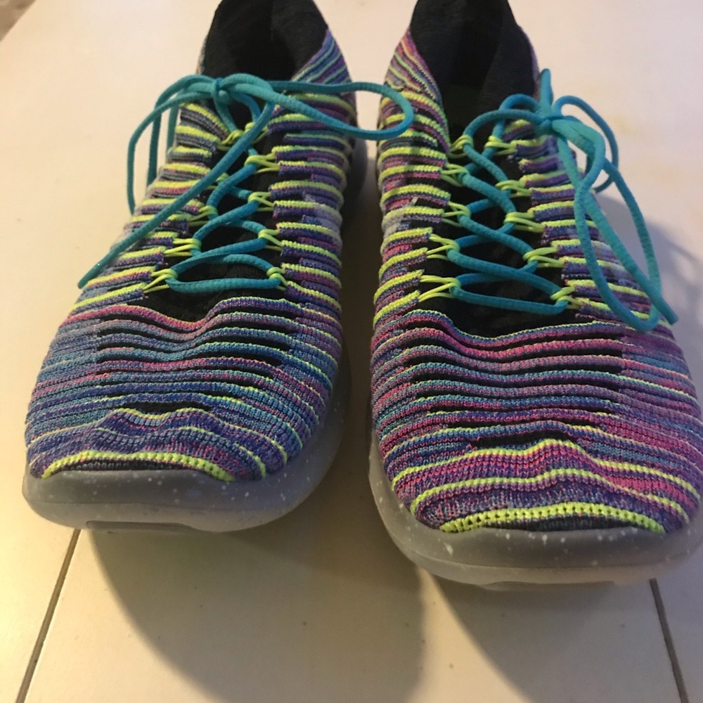 Nike free sneakers- NEVER WORN.